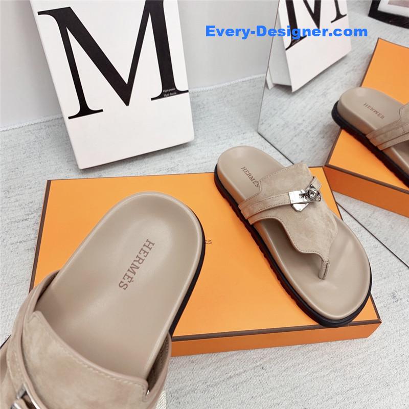 H**me5 couple shoes