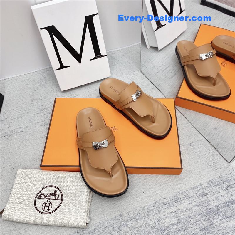 H**me5 couple shoes
