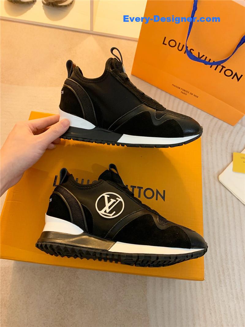 l0vis Vvtt0n lv run away sneakers