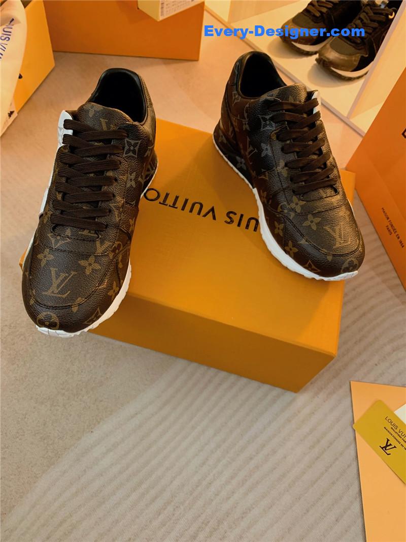 l0vis Vvtt0n lv run away sneakers
