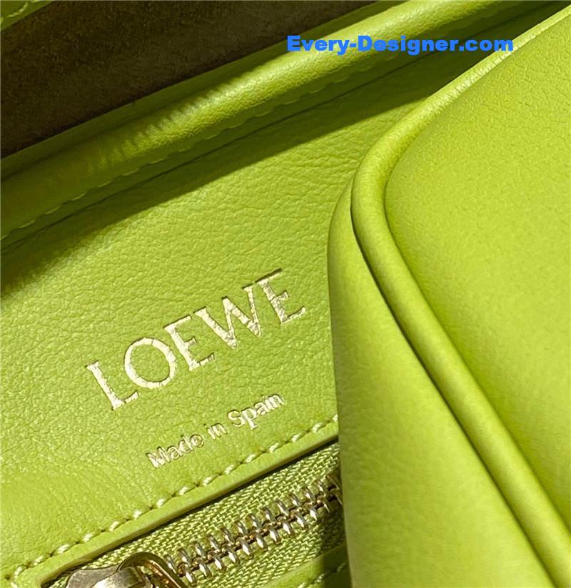 L0ew* amazona 28 bag