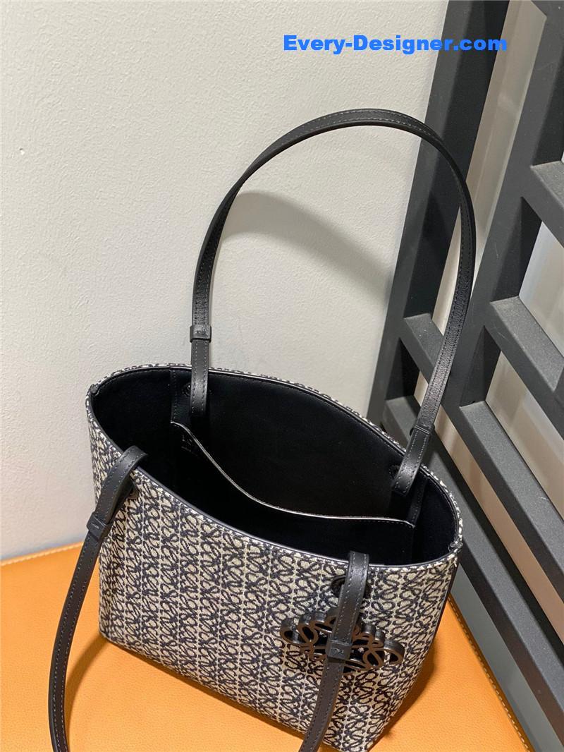 L0ew* square tote bag
