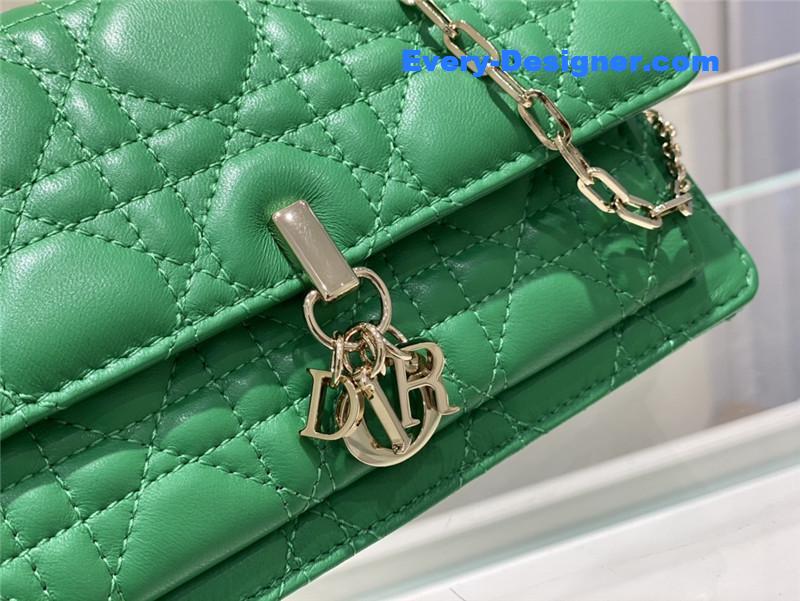 lady D10r clutch