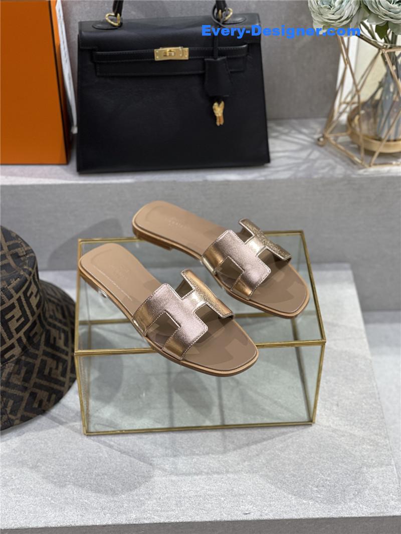 H**me5 early spring new color slippers