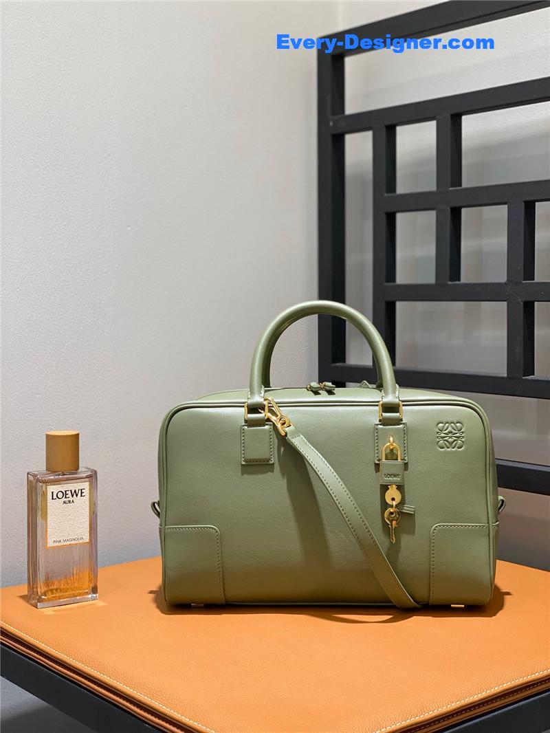 L0ew* amazona 28 bag