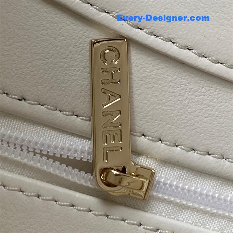 Ch**el hobo bag