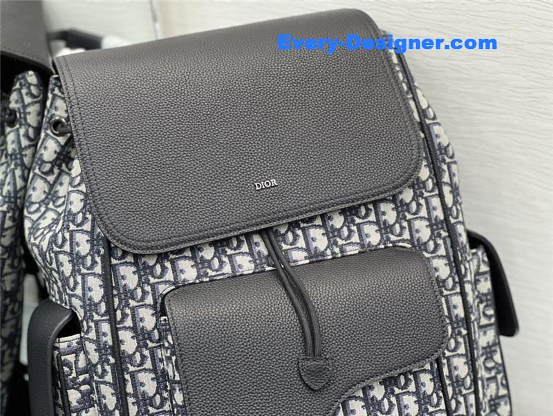 D10r saddle backpack