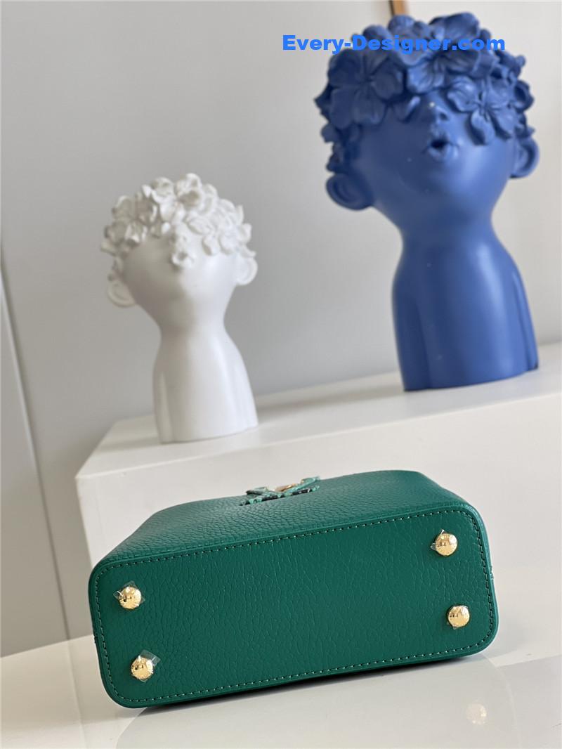 l0vis Vvtt0n lv capucines mini bag green