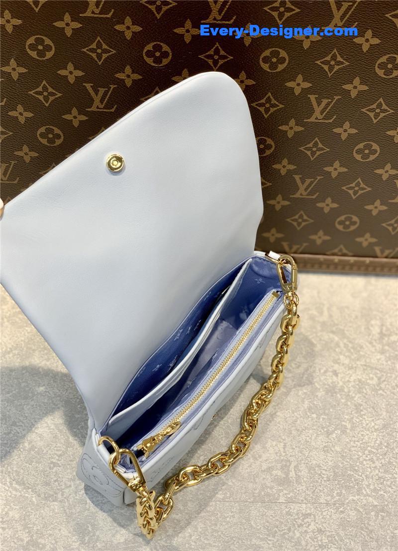 l0vis Vvtt0n lv bubblegram wallet on strap bag
