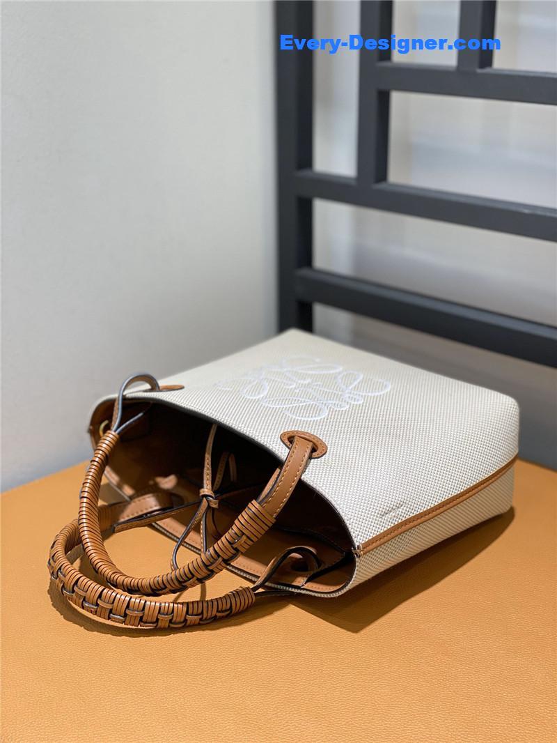 L0ew* anagram tote bag