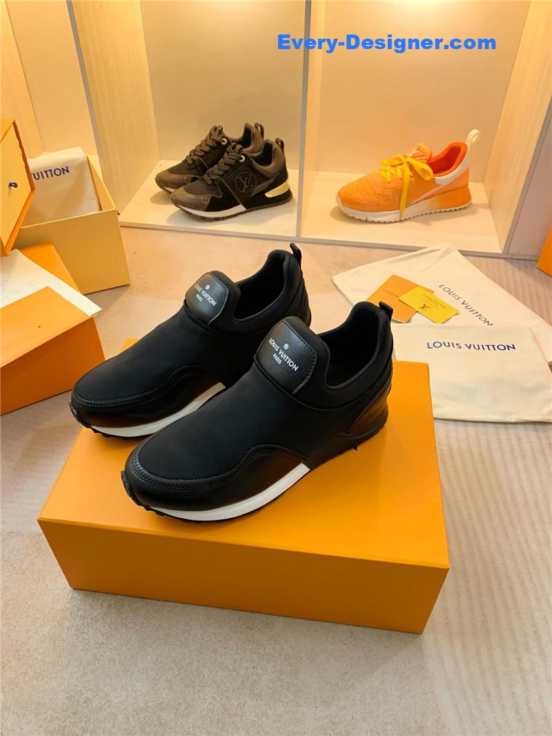 l0vis Vvtt0n lv run away sneakers