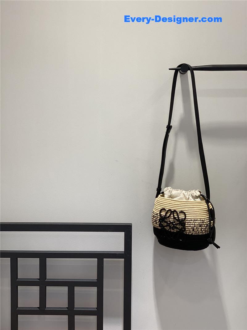 L0ew* woven straw basket bag