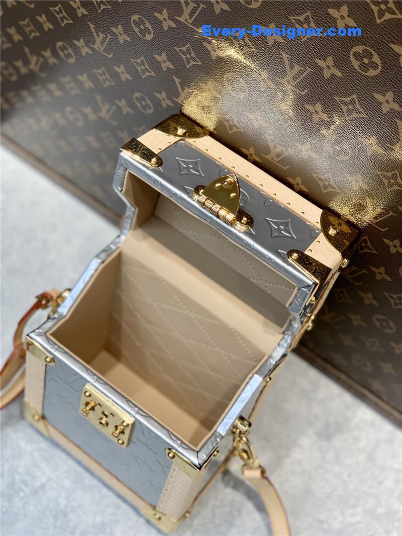 l0vis Vvtt0n lv camera box bag