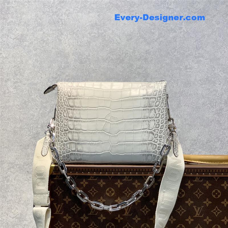 l0vis Vvtt0n lv crocodile coussin small bag