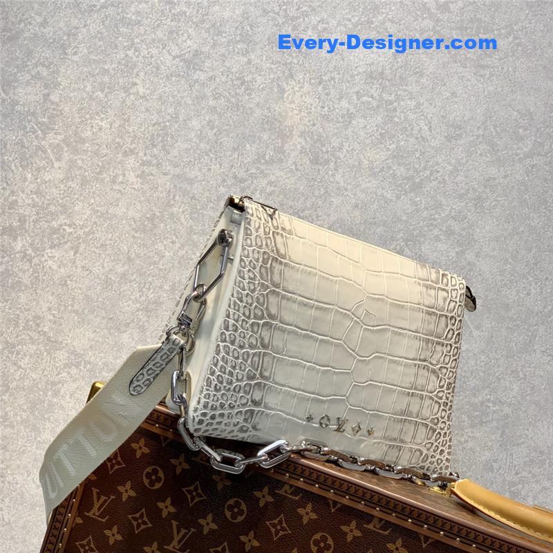 l0vis Vvtt0n lv crocodile coussin small bag