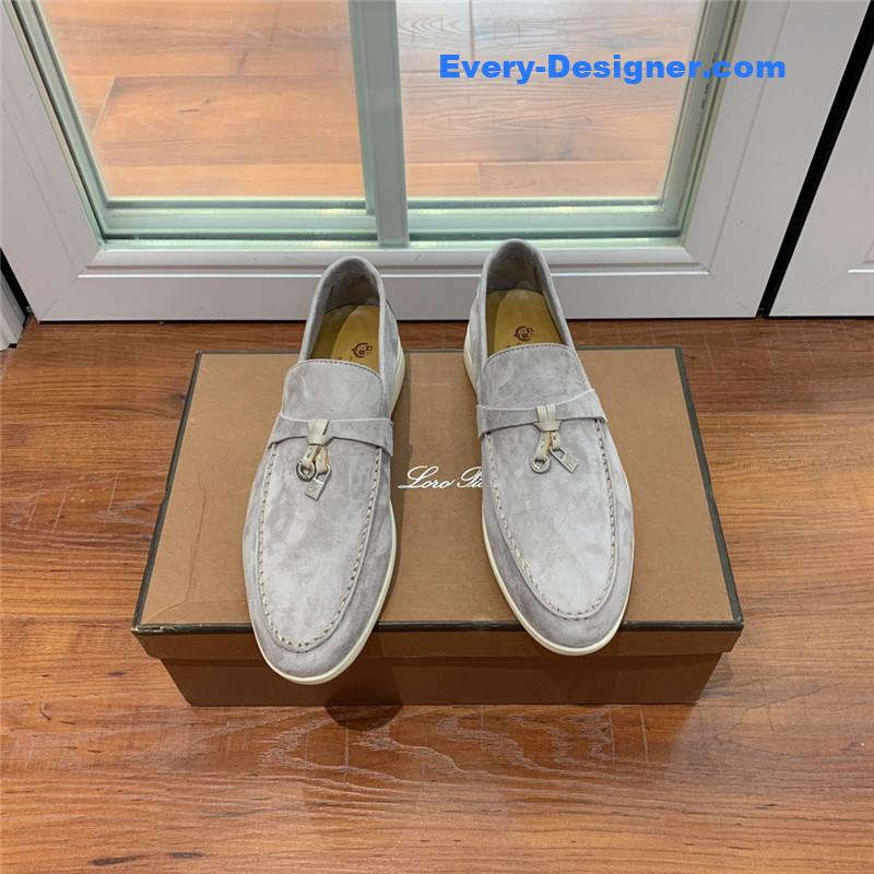 L0r0 P1ana  charms walk loafers