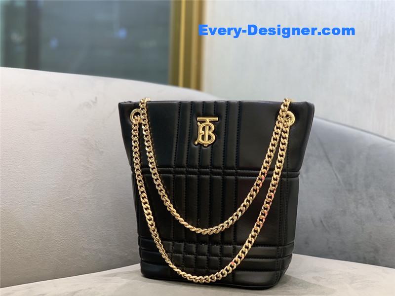 Bv*b*rry pocket bag