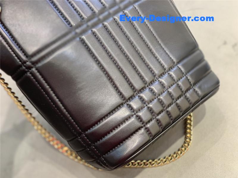 Bv*b*rry pocket bag