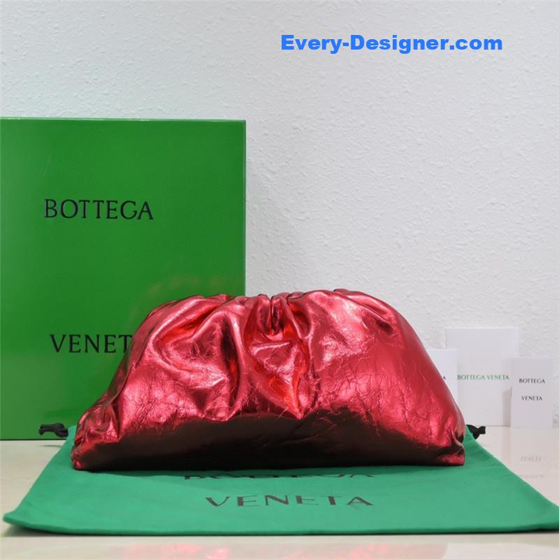 b0tt*ga Ven*ta the pouch bag