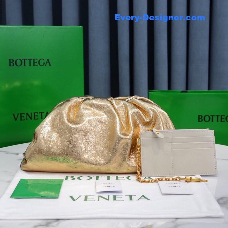 b0tt*ga Ven*ta the pouch bag gold