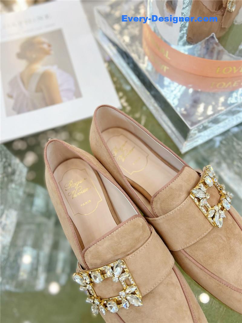 roger u1u1er d1am0nd buckle loafers