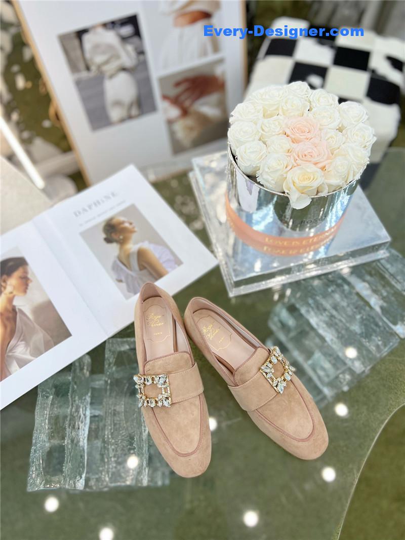 roger u1u1er d1am0nd buckle loafers