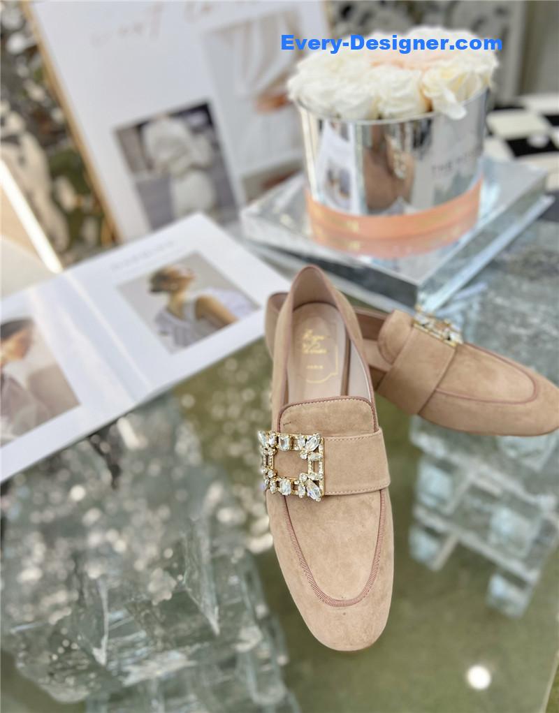 roger u1u1er d1am0nd buckle loafers