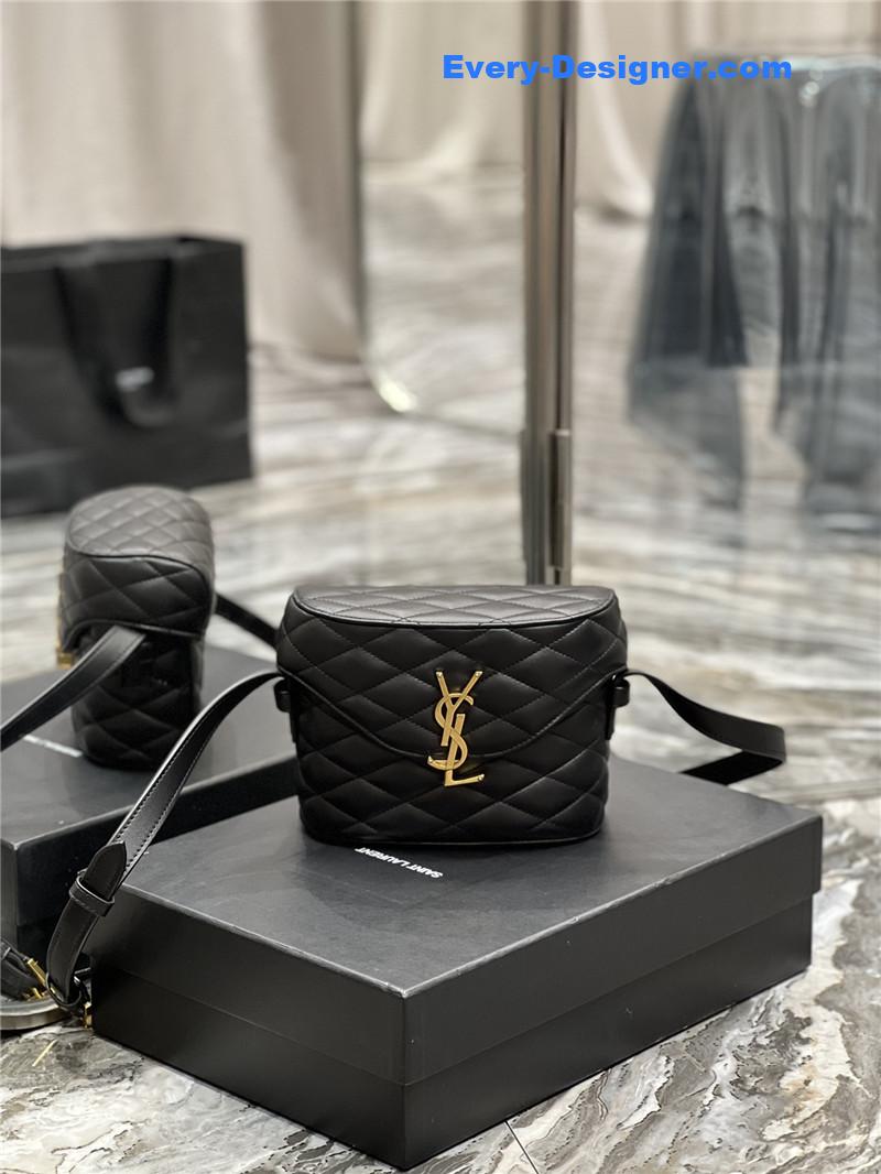 Y51 june box bag