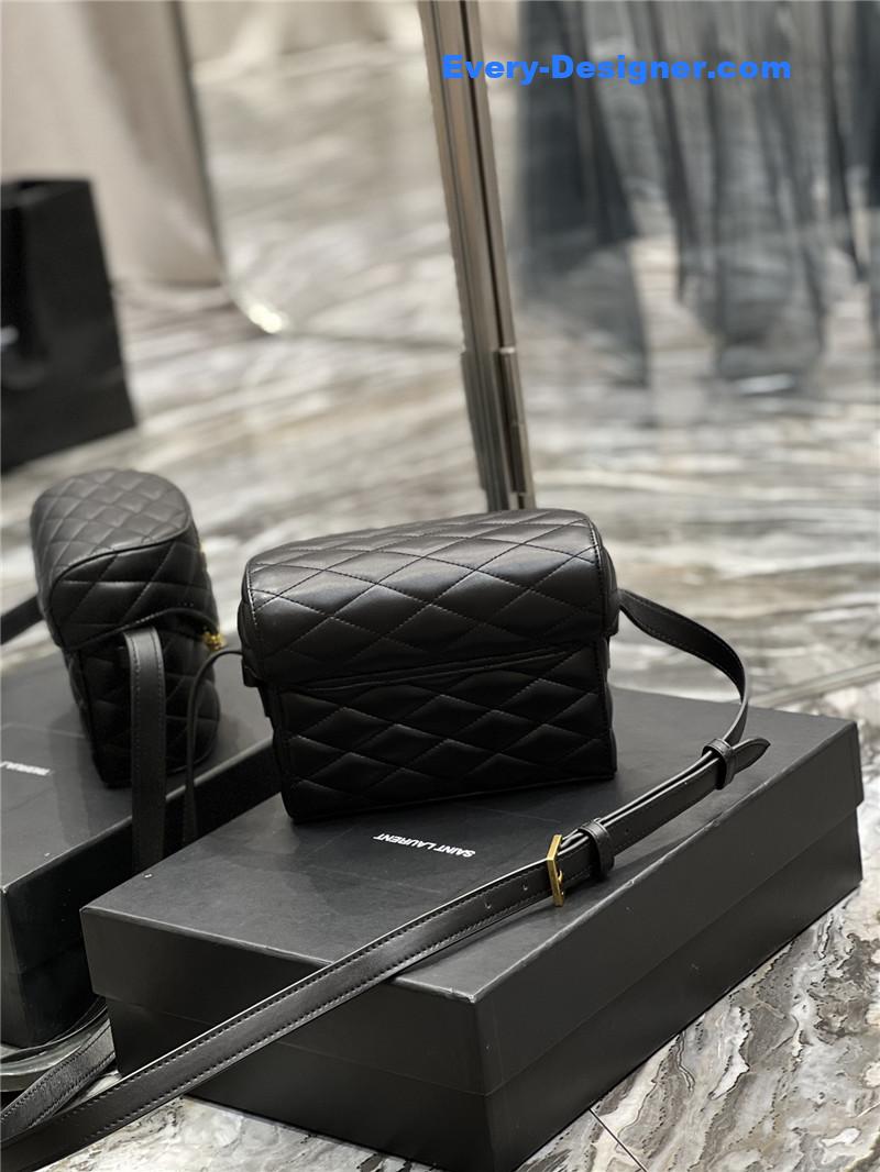 Y51 june box bag