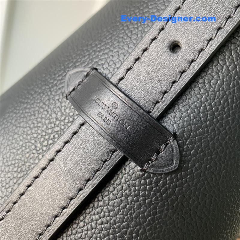 l0vis Vvtt0n lv carryall small bag