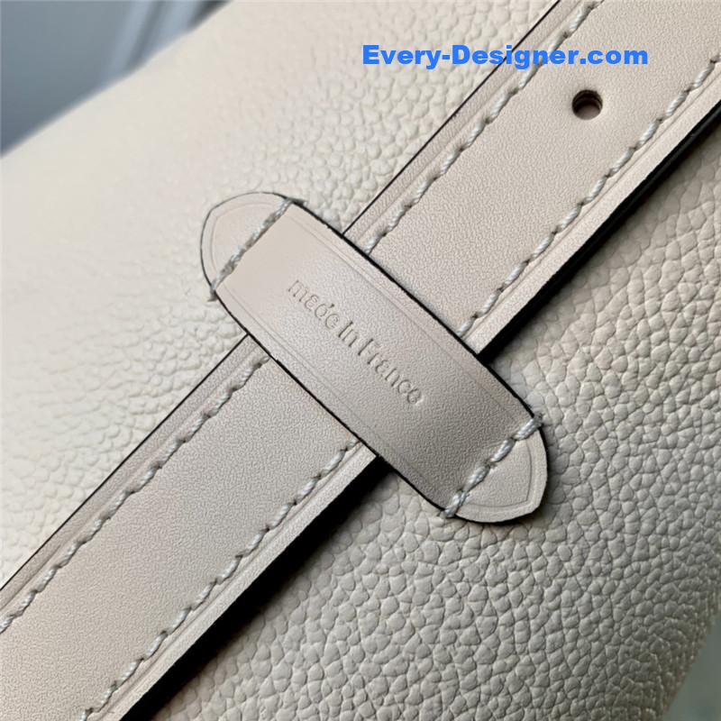 l0vis Vvtt0n lv carryall small bag