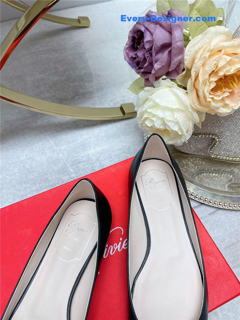 roger u1u1er gommettine leather flats