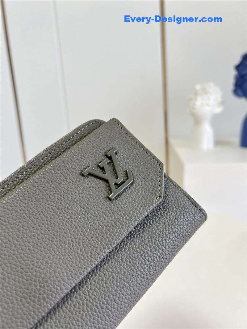 l0vis Vvtt0n lv aerogram long wallet