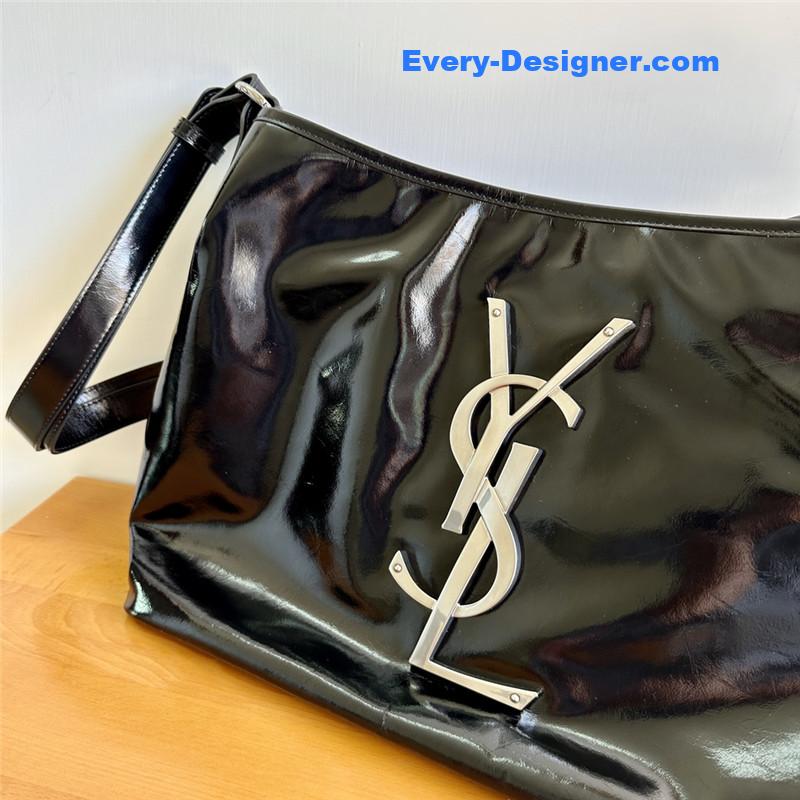 Y51 logo shoulder leather bag