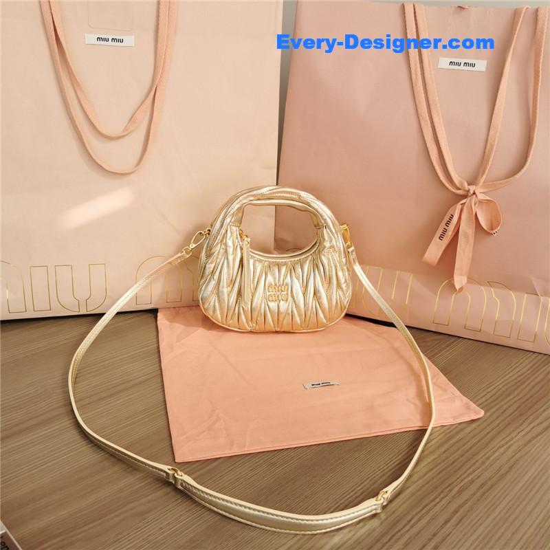 M1um1u new mini miuwander handbag