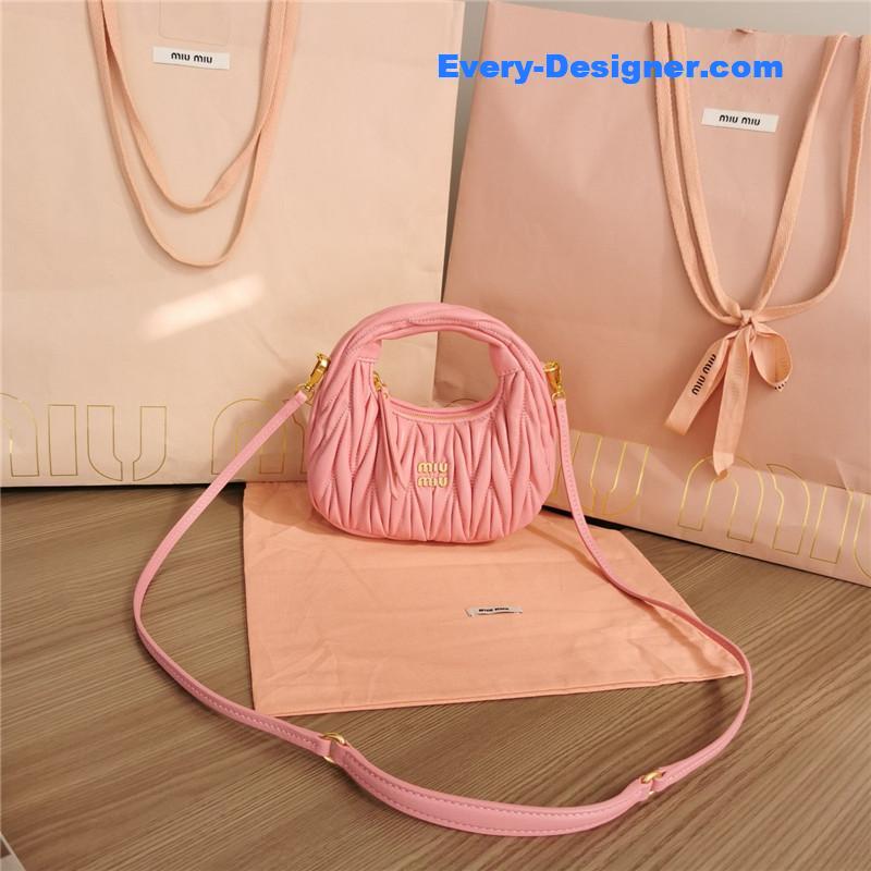M1um1u new mini miuwander handbag