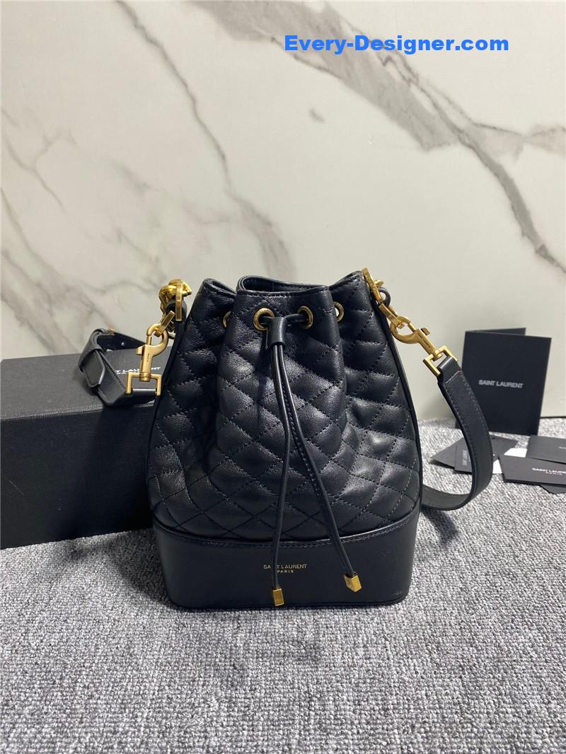 Y51 sheepskin bucket bag