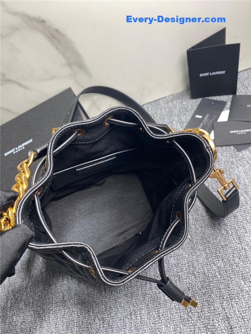 Y51 sheepskin bucket bag