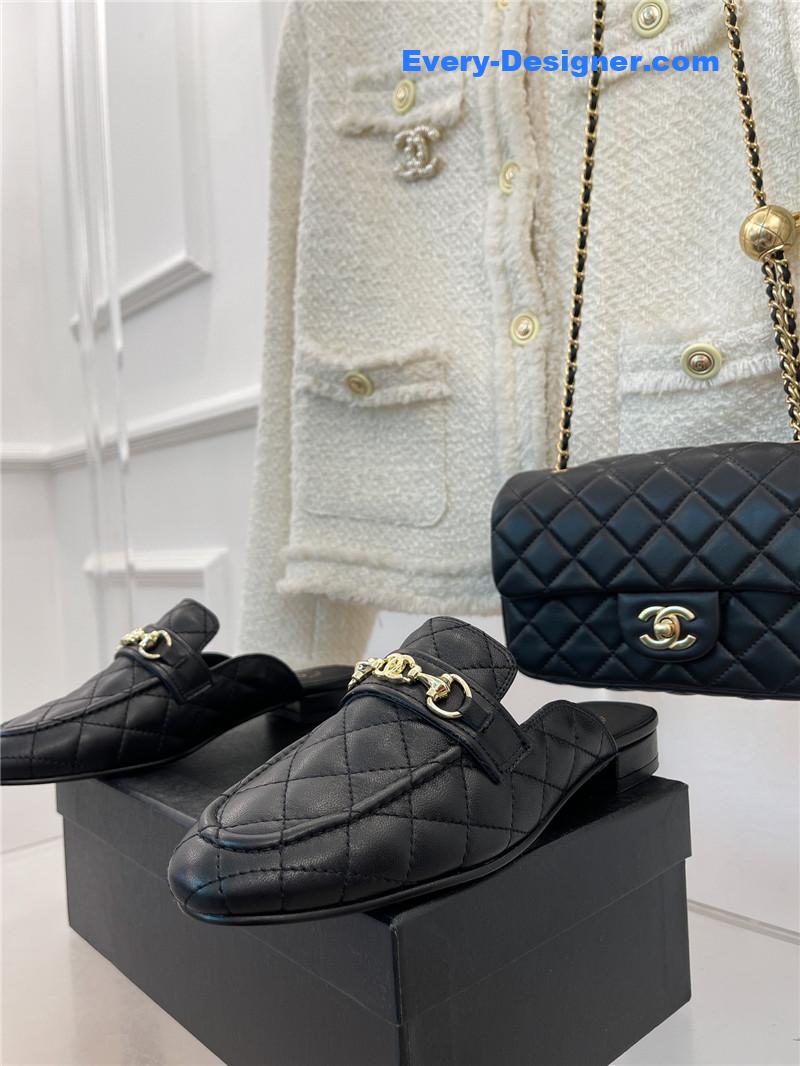 CC rhombic horsebit loafer slippers