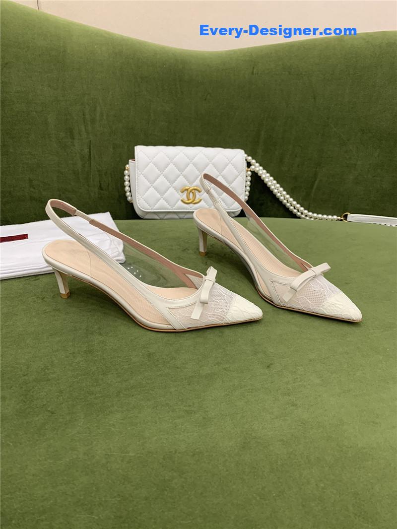 Va1e*ntin0 new lace pointed toe back empty shoes