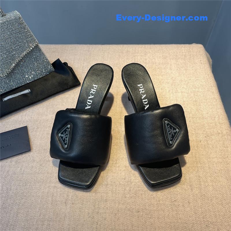 Pra*a latest hot style slippers