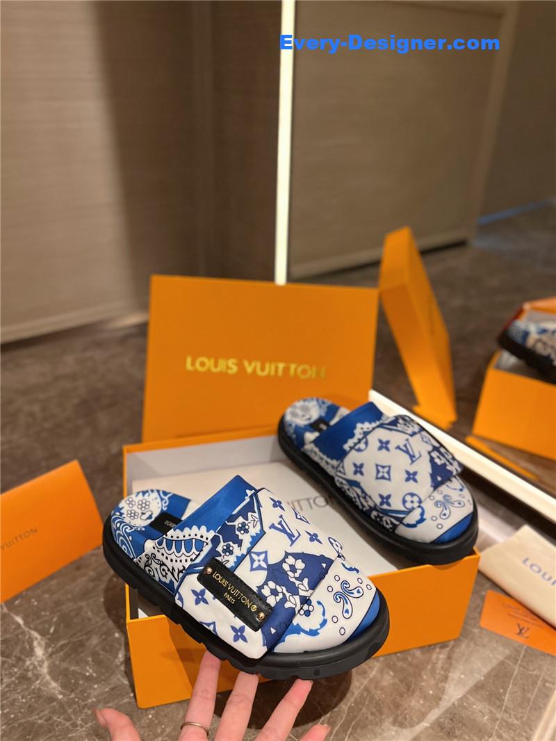 l0vis Vvtt0n lv spring new presbyopic sandals and slippers