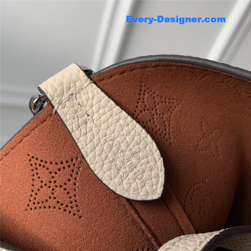 l0vis Vvtt0n lv blossom small mahina bag