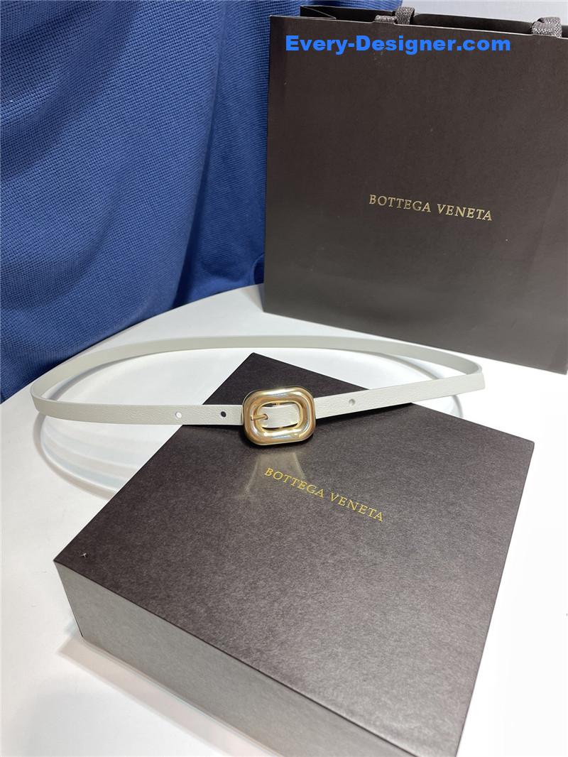 b0tt*ga Ven*ta chain link leather belt