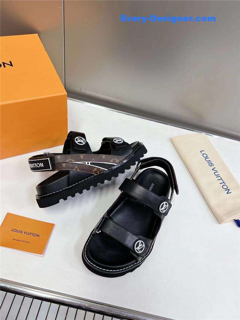 l0vis Vvtt0n lv spring summer beach sandals