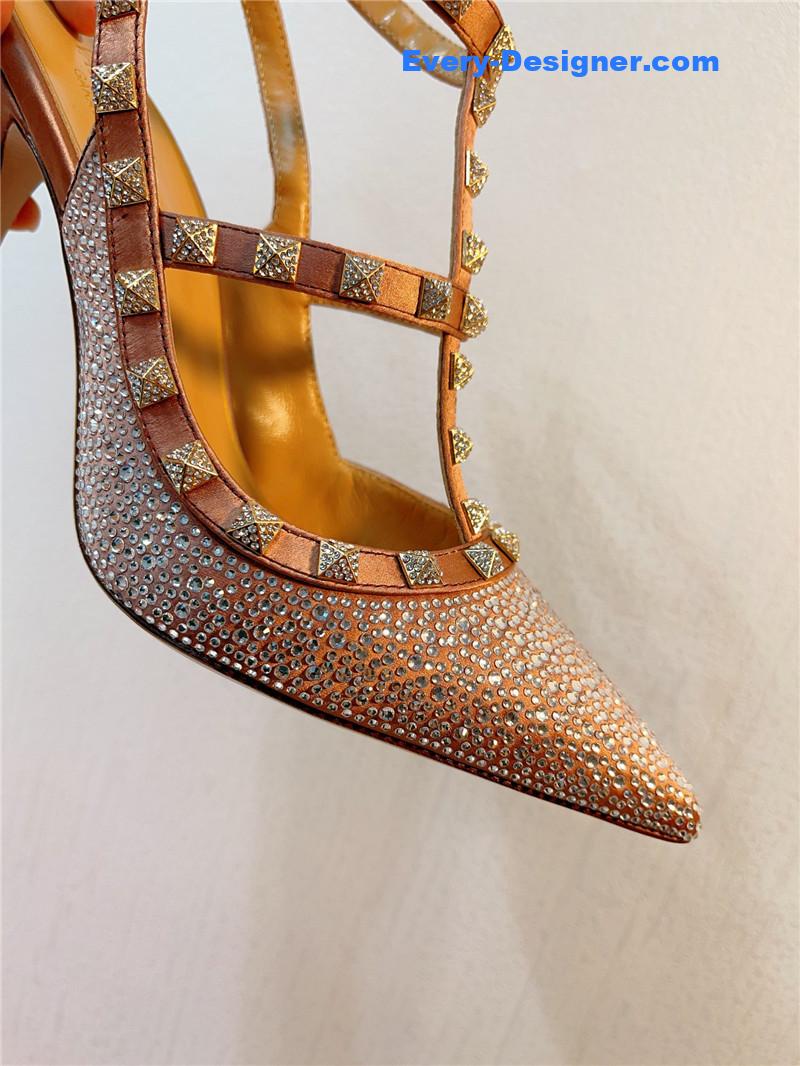 Va1e*ntin0 spring summer versatile sandals
