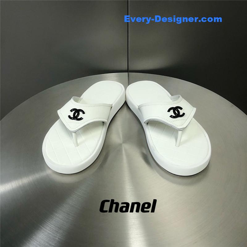 CC flip flops