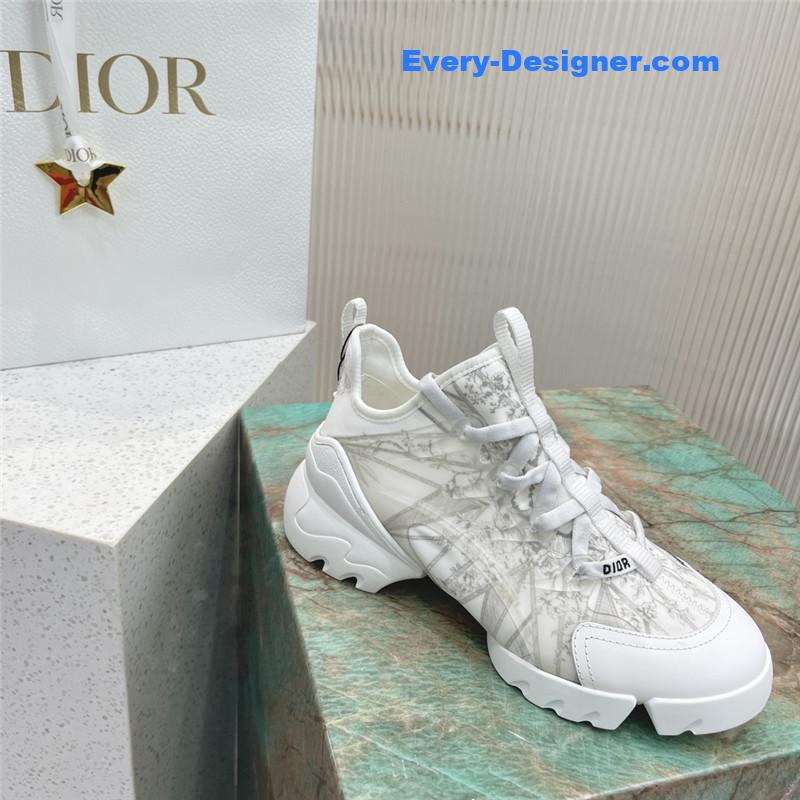 D10r old shoes