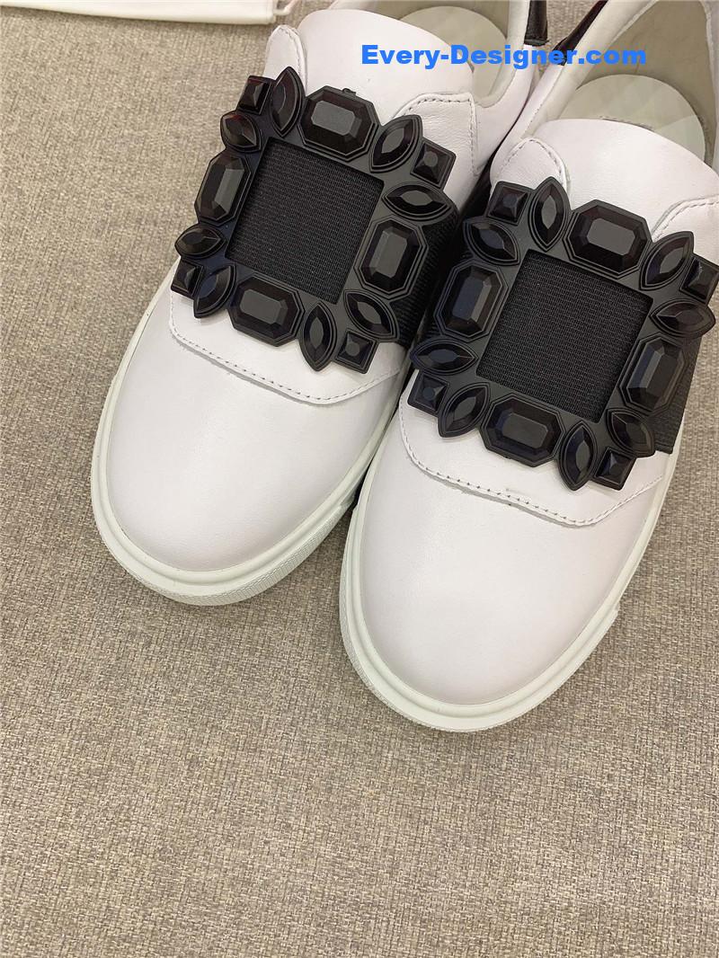 roger u1u1er new d1am0nd buckle casual shoes