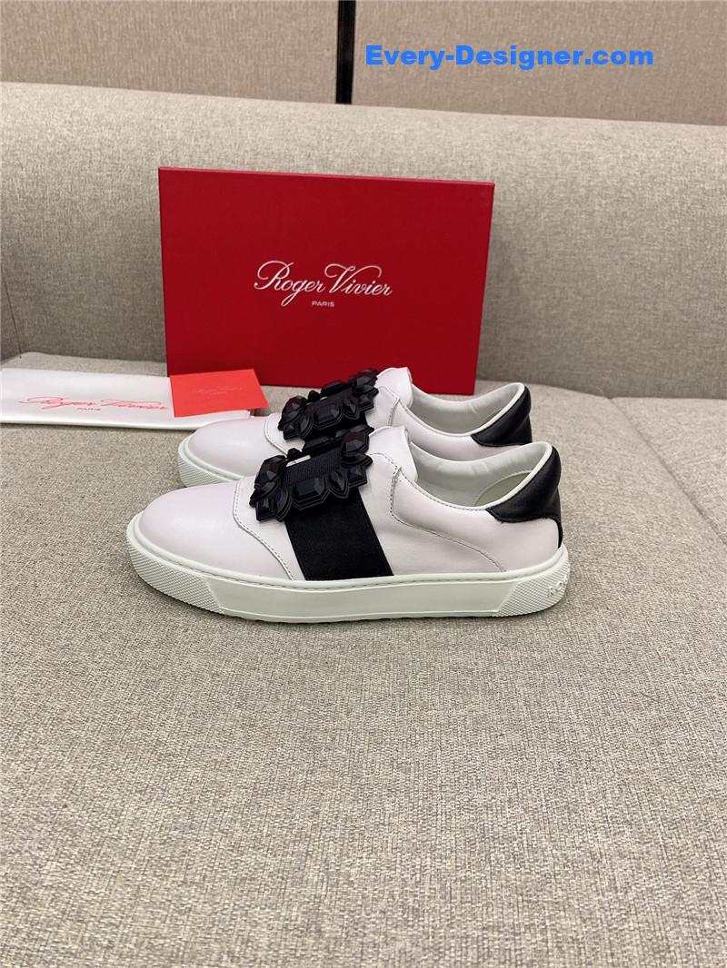 roger u1u1er new d1am0nd buckle casual shoes